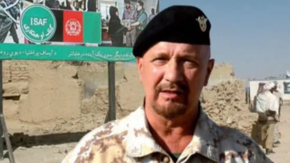 Morto il generale Mauro Del Vecchio, ex senatore. Aveva guidato le forze Nato in Afghanistan