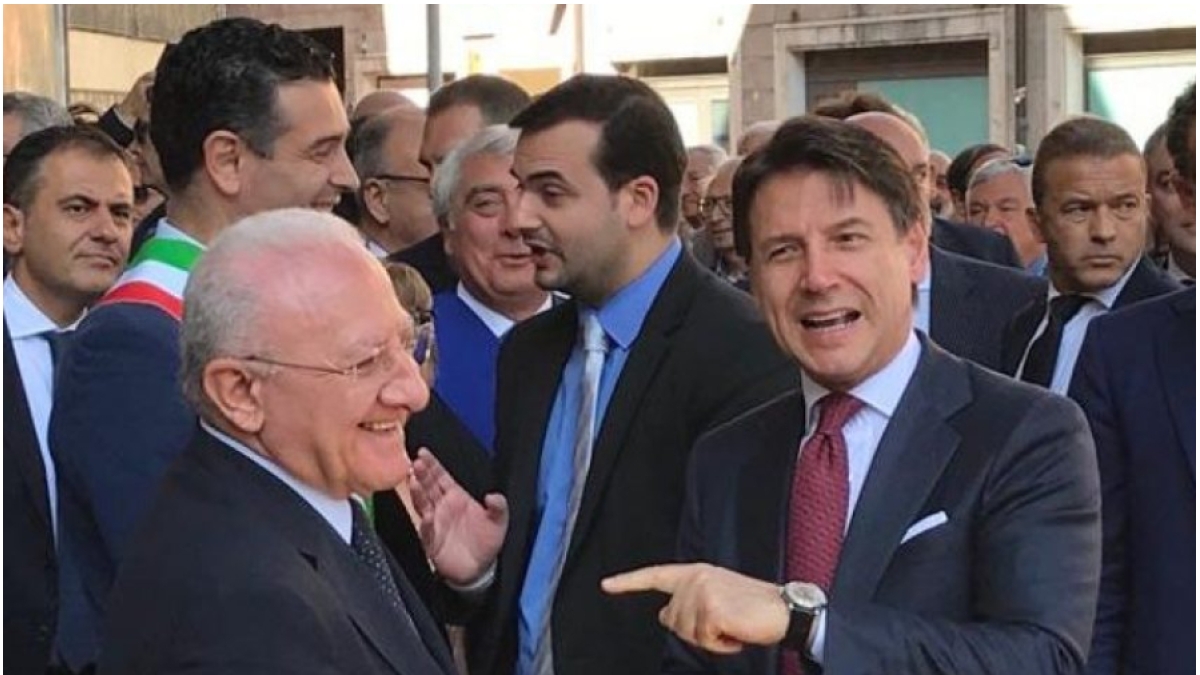De Luca: «Sono sulla linea Napolitano-De Mita, sarò ancora presidente. E dico no a Fico che ha fatto opposizione per dieci anni»