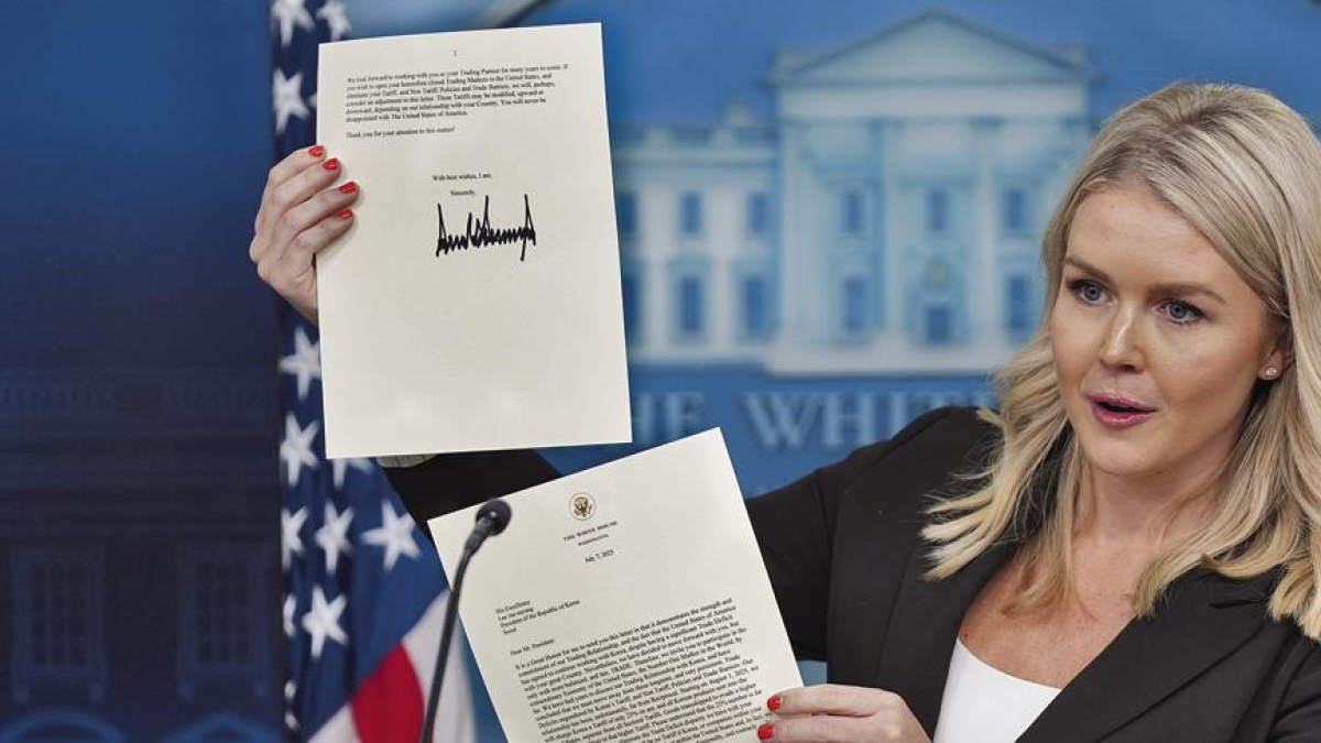 Trump, nuova ondata di dazi tra il 25 e il 40%. Ma rinvia al 1° agosto e tratta con l Trump, nuova ondata di dazi tra il 25 e il 40%. Ma rinvia al 1° agosto e tratta con l