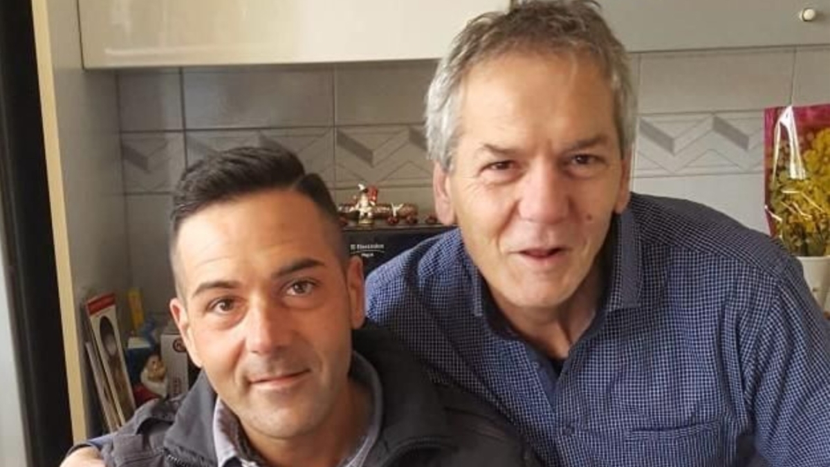 Fabio e il regalo dei colleghi: gli donano ferie per assistere il papà malato. «Grazie al fondo solidale non perdo lo stipendio»