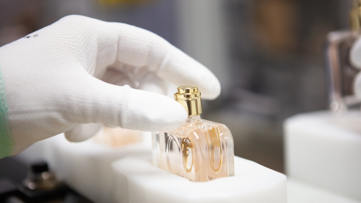 ICR compie 50 anni, i profumi e i cosmetici di Lodi che «uniscono il saper fare artigianale con la tecnologia»
