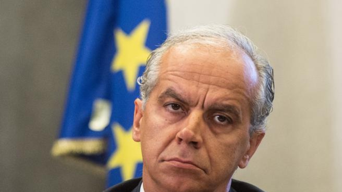Piantedosi atterra in Libia e viene respinto dalle autorità: «Ingresso illegale nel Paese» Piantedosi atterra in Libia e viene respinto dalle autorità: «Ingresso illegale nel Paese»