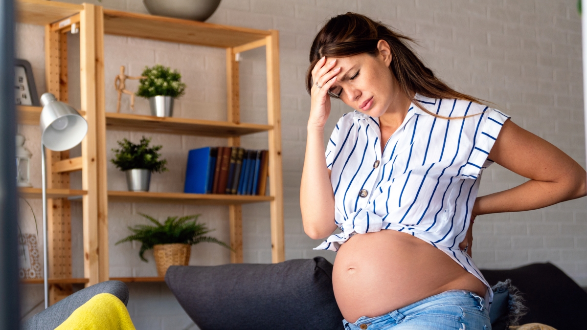 Gravidanza in estate, come gestire le ondate di calore e dormire serenamente