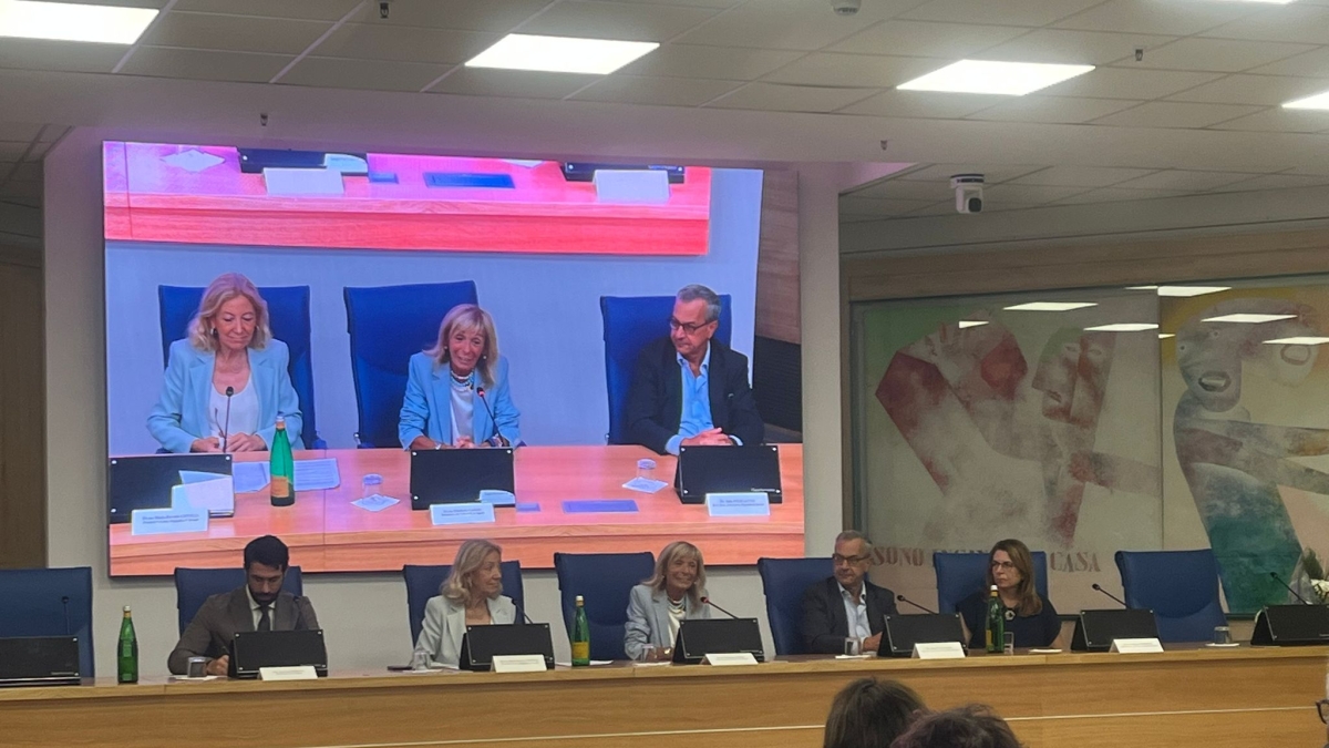 Tribunale di Napoli, il saluto di Elisabetta Garzo