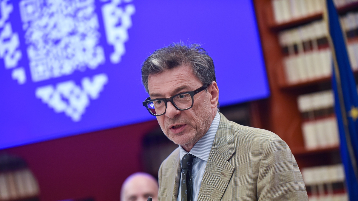 In arrivo l’«Agenzia delle Entrate» per le tasse locali: il piano di Giorgetti