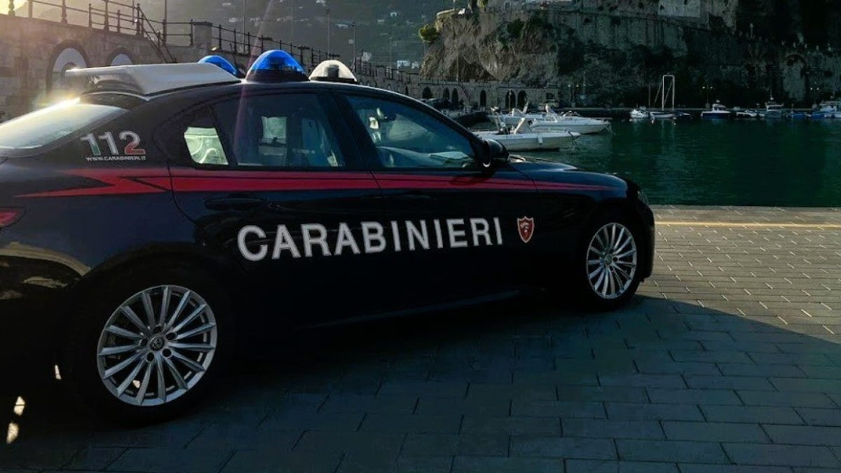 Castiglione della Pescaia, lite col coltello al porto turistico: grave un 18enne