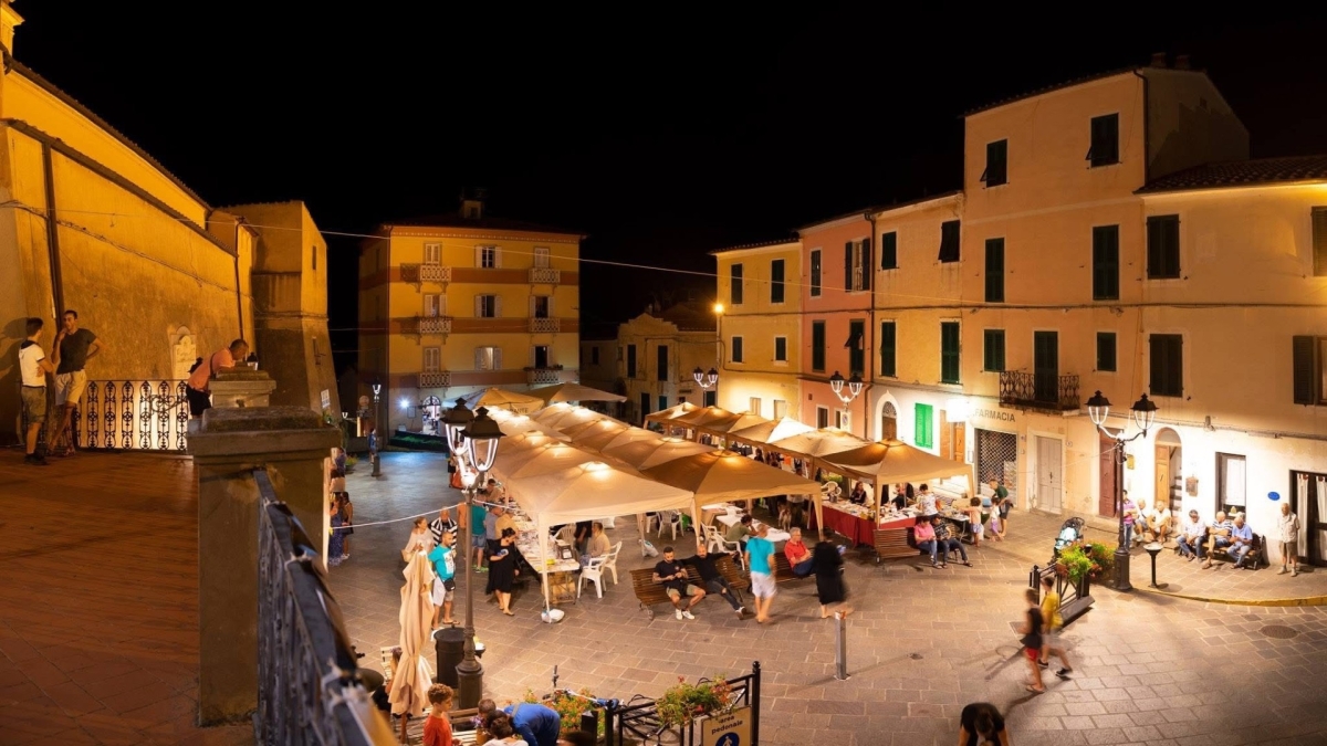 Elba Book Festival: quattro giorni tra editori, libri, incontri e premiazioni a Rio dell'Elba