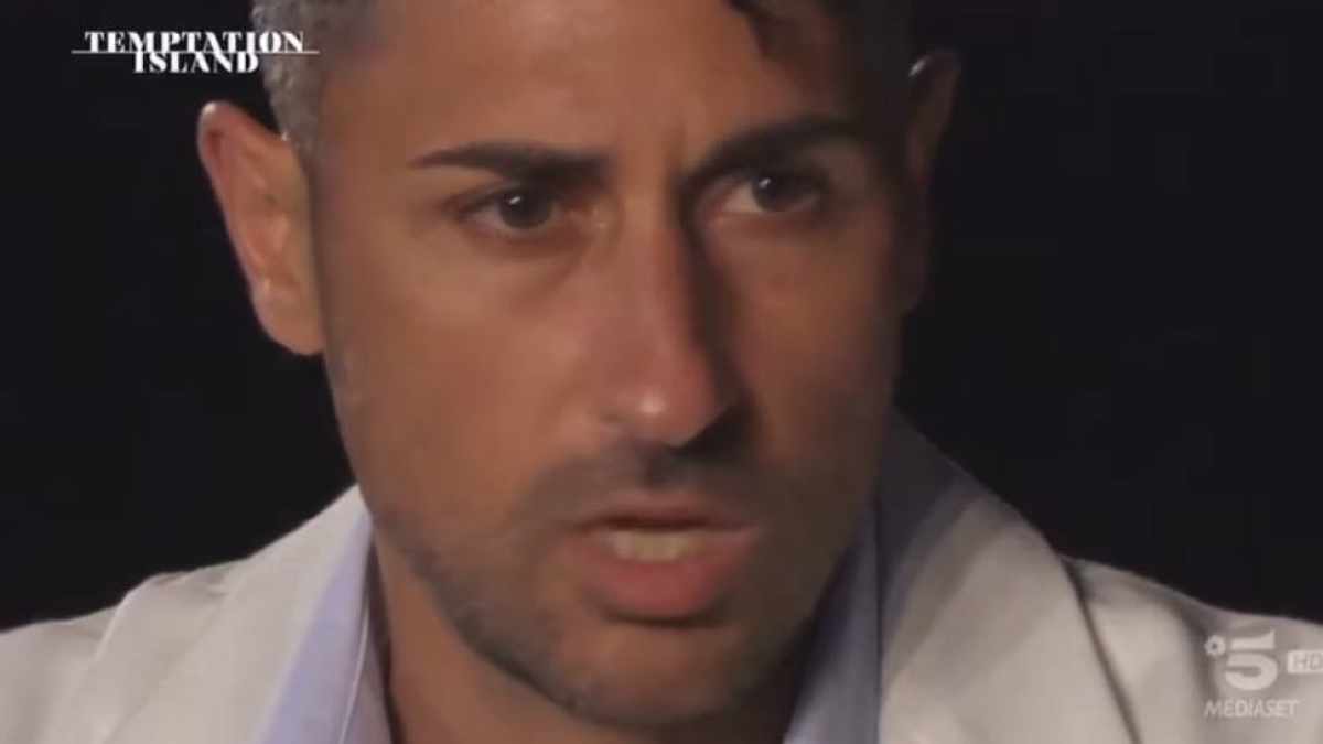 Temptation Island, le pagelle: Simone, l'irresistibile terrappiatista (3), Sarah e i «caffè» nei parcheggi (4)