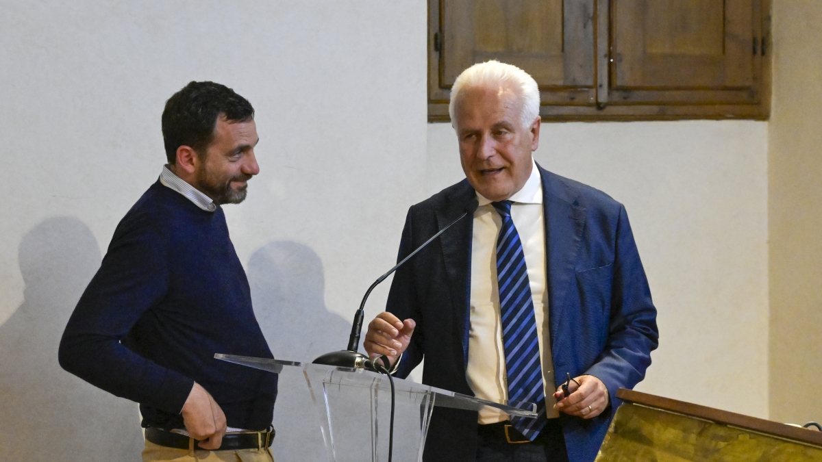 Elezioni regionali Toscana, il centrodestra fa da spettatore silenzioso e l’ufficialità di Tomasi slitta ancora