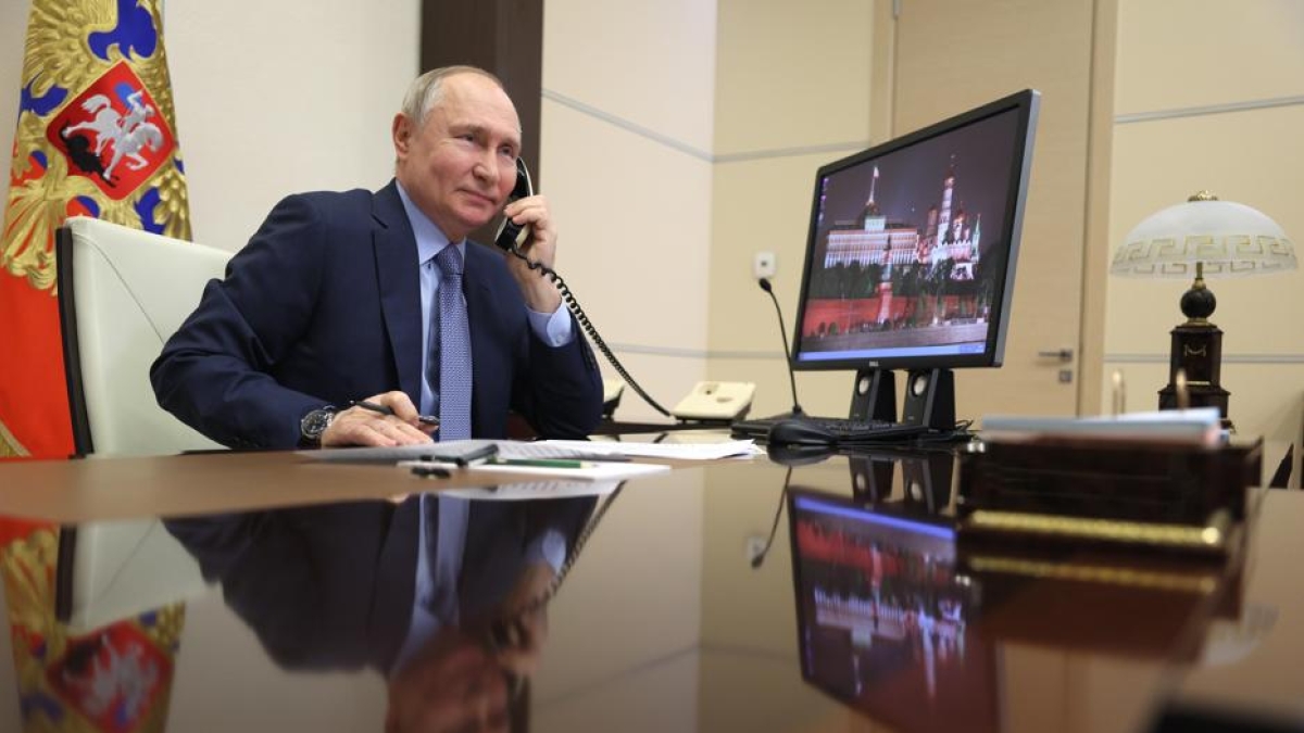 putin sul nucleare iraniano appoggia la linea trump160 lo zar ricalibra le alleanzeil generale ci addestriamo guardando a est 