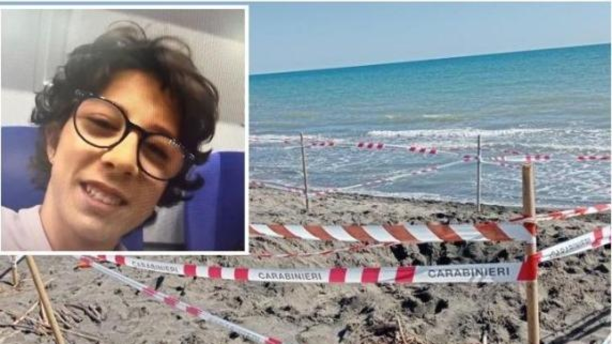 Riccardo Boni, indagato il padre del ragazzo morto sotto la sabbia a Montalto: omicidio colposo
