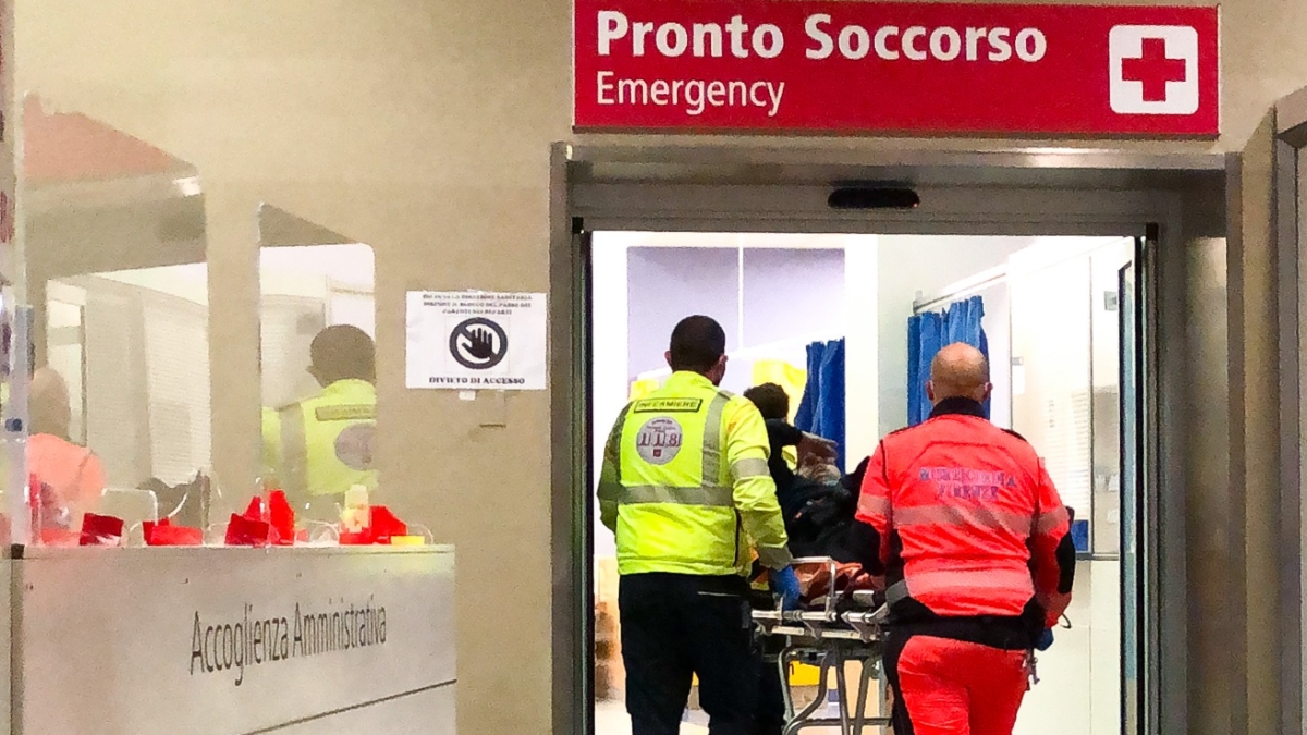 Aggressioni ai sanitari in Toscana: nei pronto soccorso arriva il mediatore con pazienti e familiari