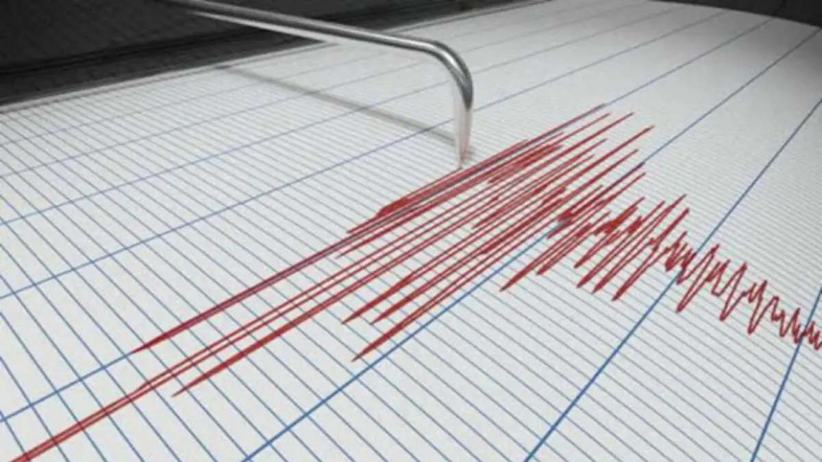 Terremoto Campi Flegrei, sciame sismico con oltre 60 scosse: la più forte di magnitudo 2.5