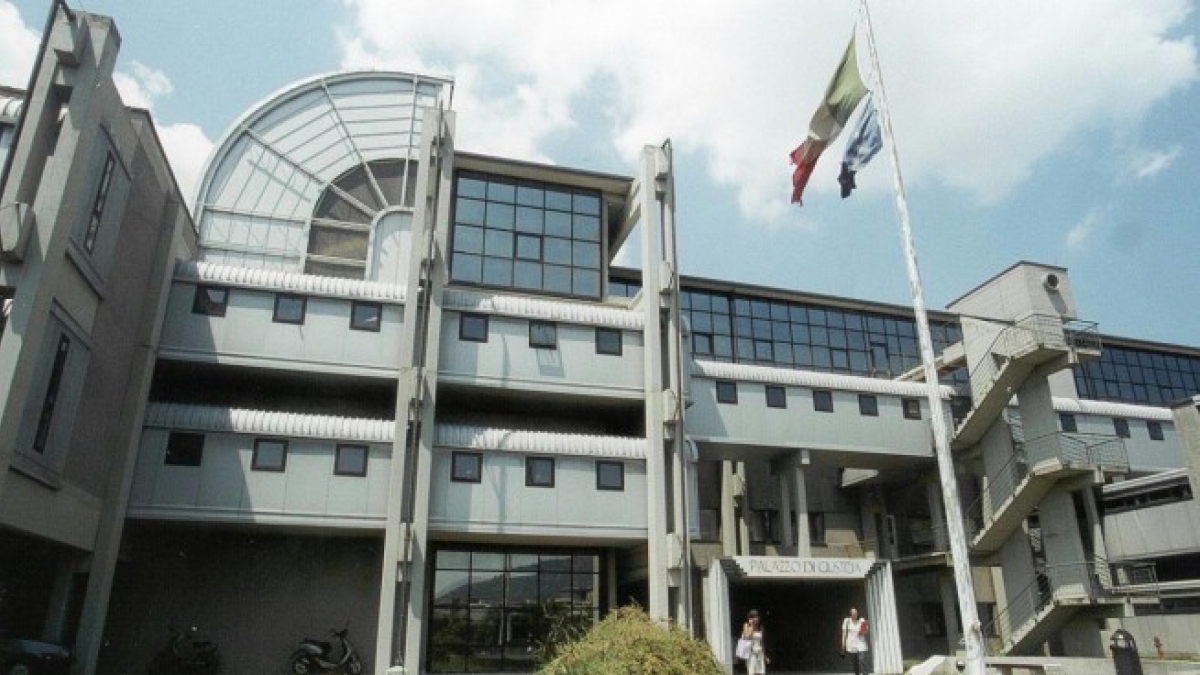 Prato, crediti ottenuti con dei prestanome deceduti: sequestrati 2,5 milioni