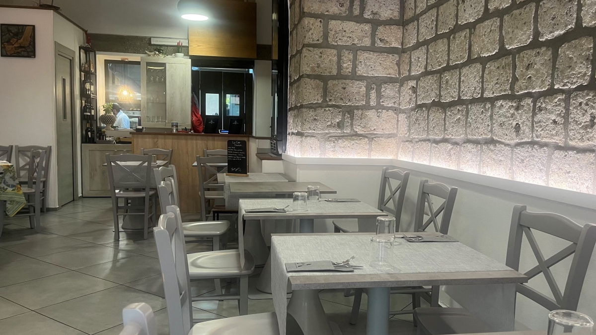 «Alfred» ristorante esemplare: spesa quotidiana e cotture lineari i segreti del successo. Al top i polpi e la frittura di mare