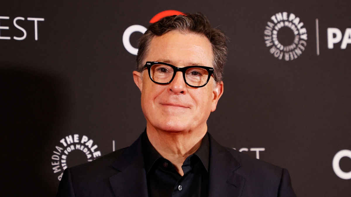 La cacciata di Stephen Colbert e la crisi dei «Late Show» (che in Italia ci sogniamo)