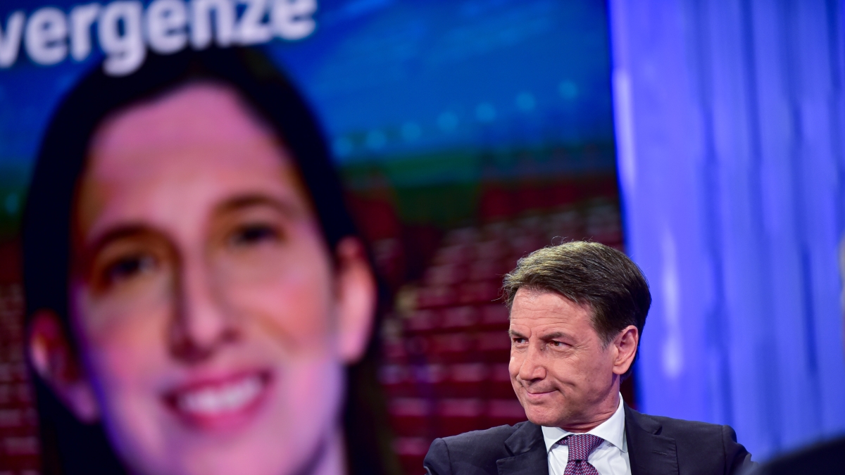 Panico Conte nel Pd. Il leader M5S e la chance (irripetibile) di far capitolare Schlein. Sognando Palazzo Chigi Panico Conte nel Pd. Il leader M5S e la chance (irripetibile) di far capitolare Schlein. Sognando Palazzo Chigi