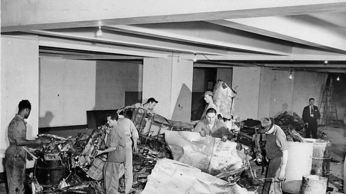 Il bombardiere che finì contro l'Empire State Building, 80 anni fa: la storia «dimenticata» del comandante William F. Smith, e del suo errore fatale