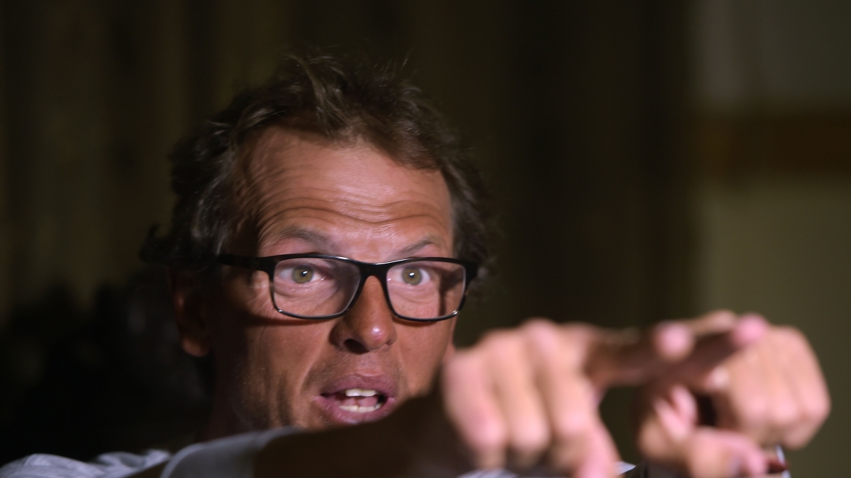 Simone Moro e i monti pieni di turisti: «L'Himalaya era solo per i più forti, oggi è come una vacanza. In troppi si improvvisano alpinisti»
