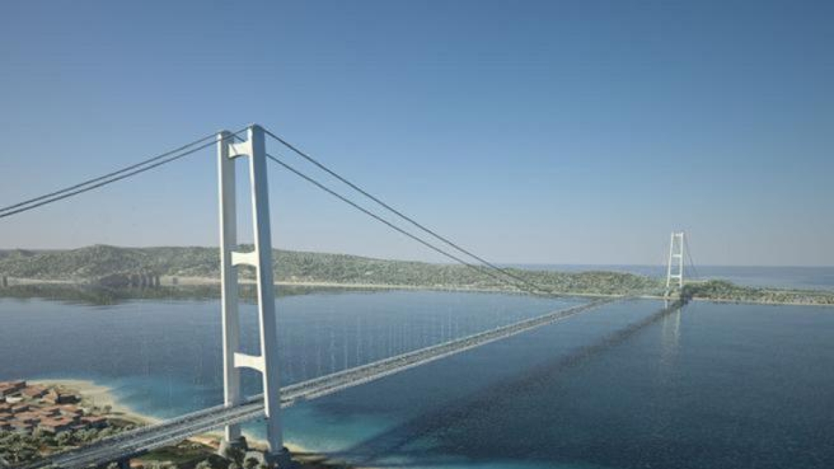 I numeri: 13,53 miliardi, sarà il ponte a campata unica più lungo al mondo (3,3 km) in grado di resistere a un sisma di magnitudo 6.9 I numeri: 13,53 miliardi, sarà il ponte a campata unica più lungo al mondo (3,3 km) in grado di resistere a un sisma di magnitudo 6.9