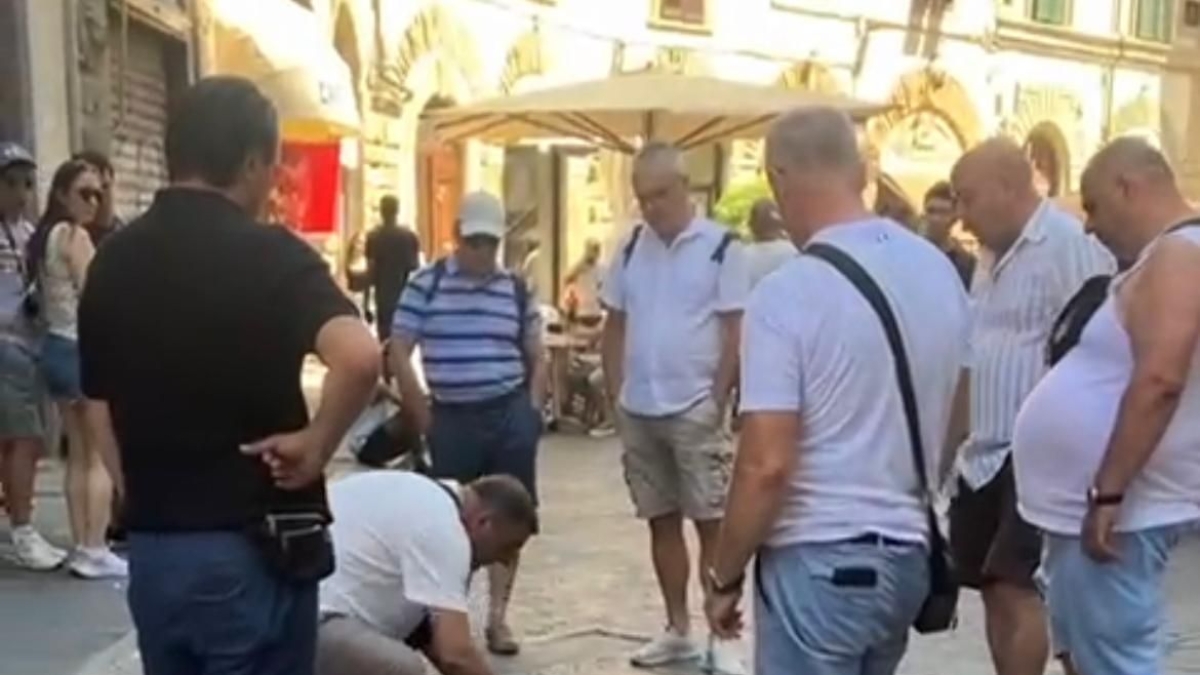 Firenze, rispunta la banda delle tre carte al Duomo (nonostante i divieti del Comune)