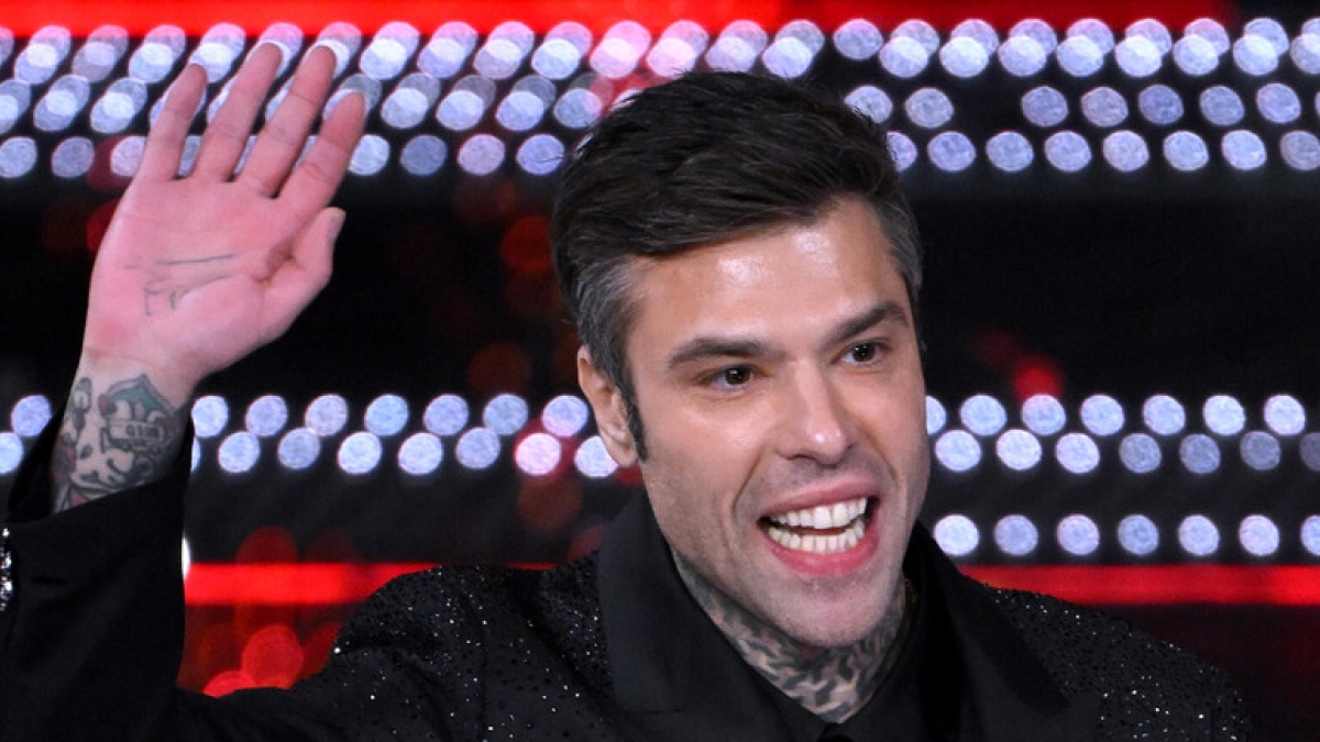 Fedez alla Festa dello stoccafisso di Cittanova. Sagra popolare ma cachet stellare: 100 mila euro 