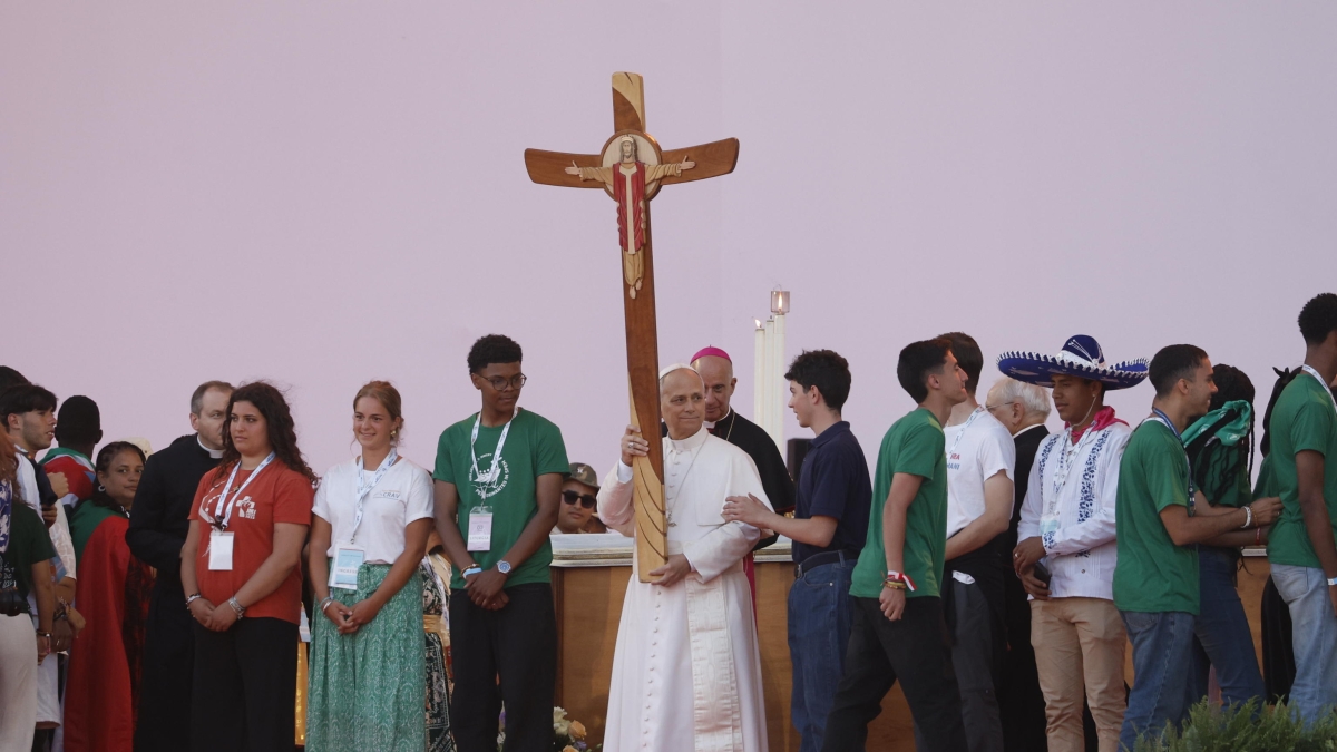 giubileo il papa a tor vergata per l incontro con i giovani160siamo un milione il dolore per la morte di una 18enne pellegrinachi era