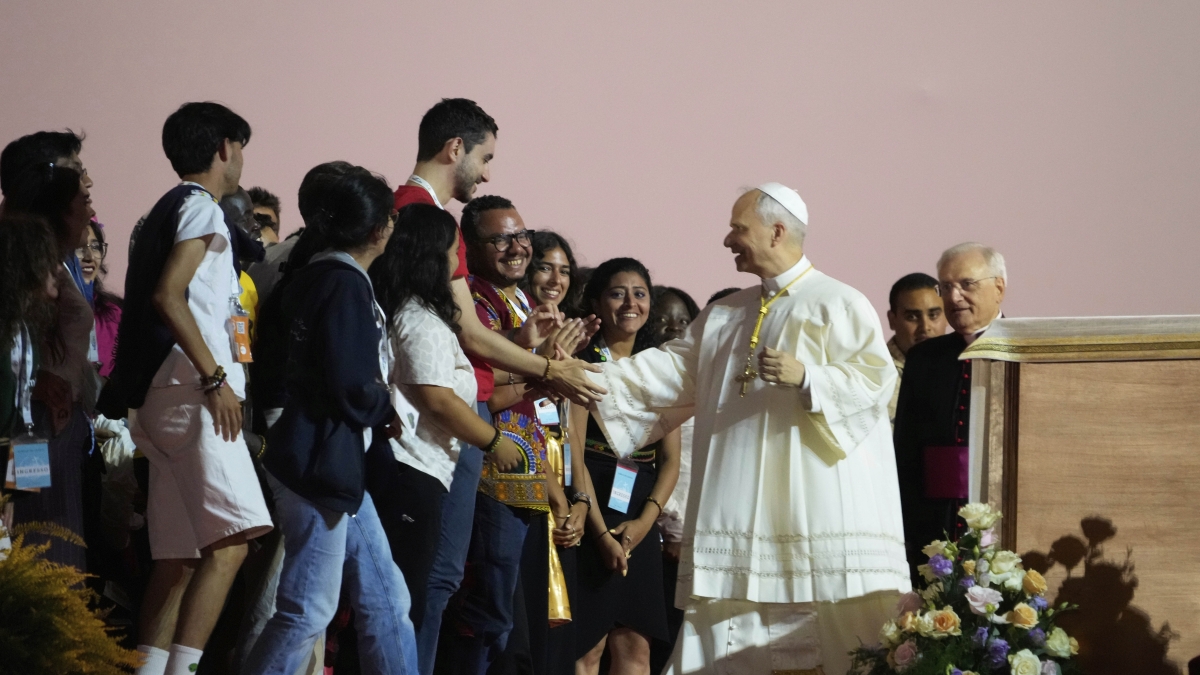 Il Papa a Tor Vergata con un milione di giovani: "Aspirate a cose grandi, se siete inquieti siete vivi. Siamo con Gaza e Ucraina" Il Papa a Tor Vergata con un milione di giovani: "Aspirate a cose grandi, se siete inquieti siete vivi. Siamo con Gaza e Ucraina"