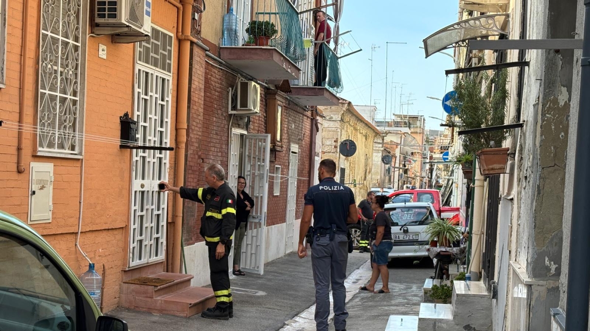donna di 46 anni uccisa in strada dall ex a foggia il killer preso a roma lei lo aveva denunciato l uomo era gi224 sfuggito all arresto160