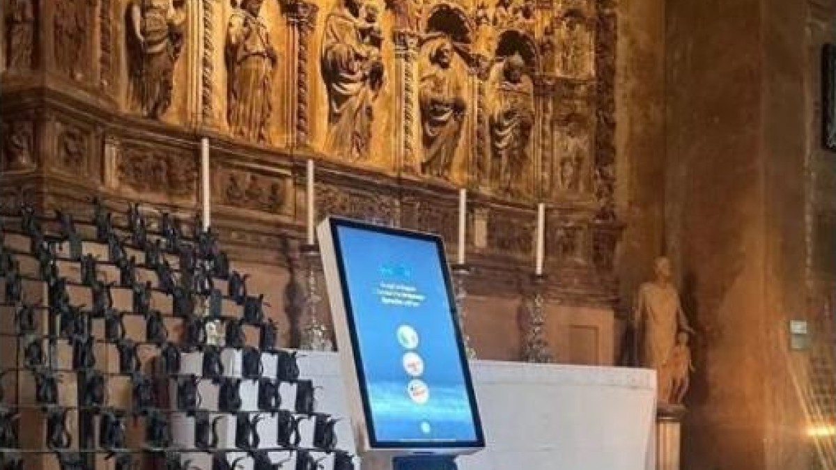 Offerte in chiesa, il «Pos» sotto l’altare in arrivo in 100 parrocchie dopo la prova riuscita a Milano nella basilica di Sant'Ambrogio