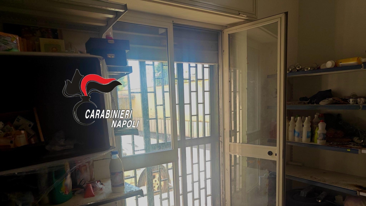 Mamma, nonna e pusher a 41 anni: arrestata a Giugliano in Campania