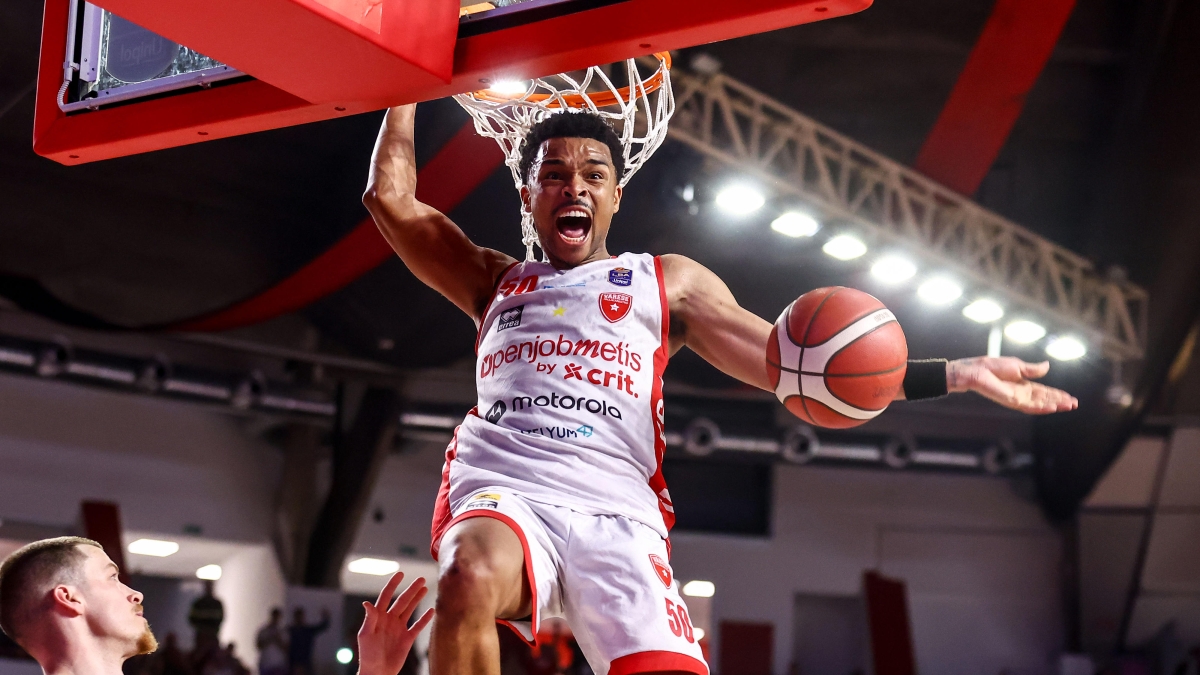 La Pallacanestro Varese si rilancia a 80 anni, tra sogni e realismo «spartano». Coach Kastrtis: «Sono ottimista»