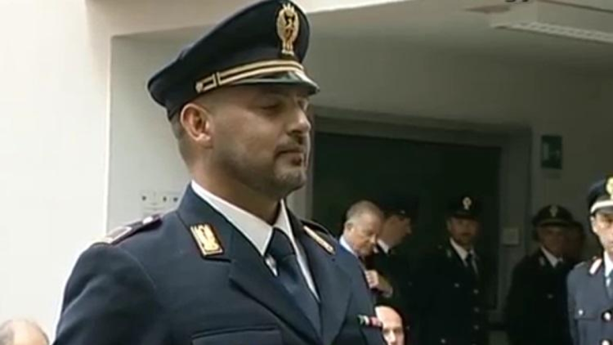 Lucca, poliziotto muore cadendo in un dirupo: Marco Alisciani aveva 50 anni