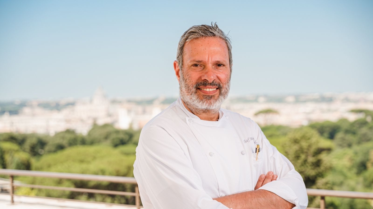 Via Veneto, l'estate «con vista» al Flora tra drink d'autore e le prelibatezze dello chef Massimo Piccolo
