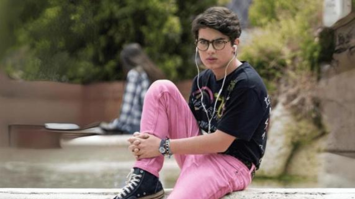 «Il ragazzo dai pantaloni rosa» diventa un musical. Il protagonista Samuele Carrino: «È importante che i giovani non restino in silenzio davanti al bullismo»