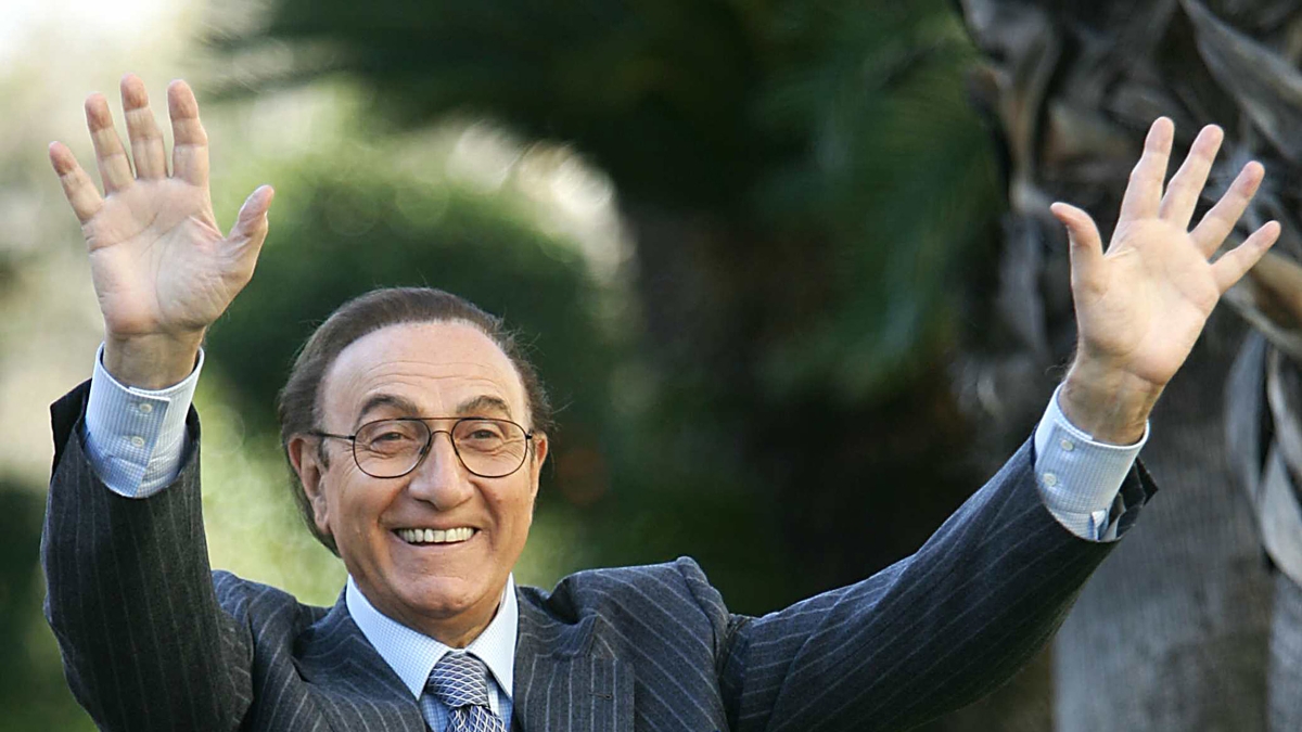 Inventò la conduzione: Baudo era il nuovo che avanza (anche stando fermo)