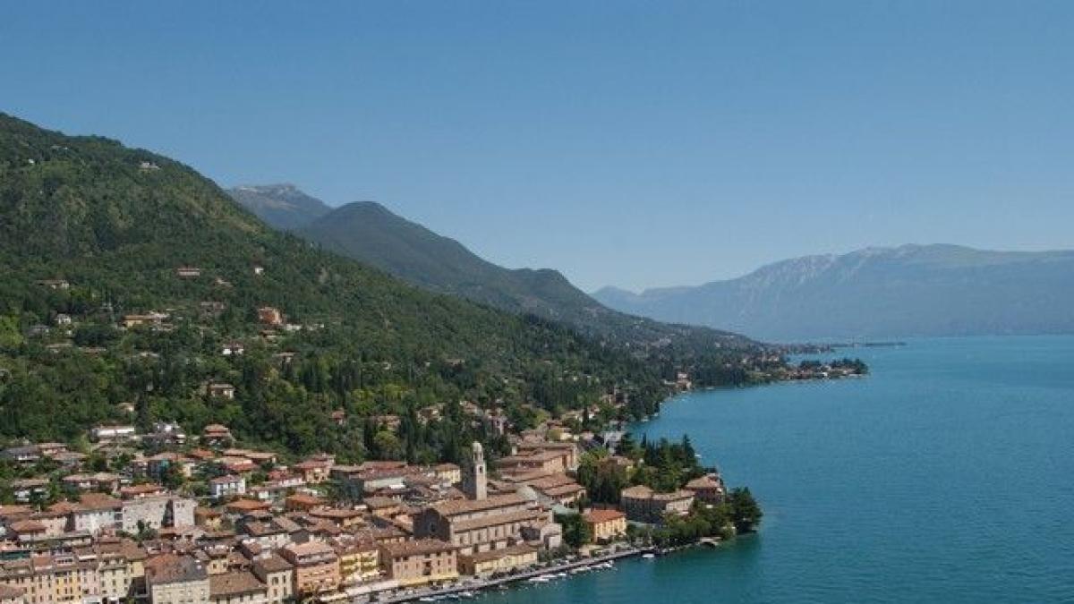 Il periplo del Lago di Garda: borghi, castelli e sport ricordando D'Annunzio