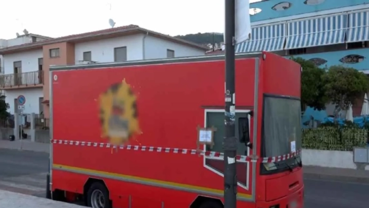 Botulino al food truck di Diamante, un intossicato ricoverato al Cardarelli è «fuori pericolo»