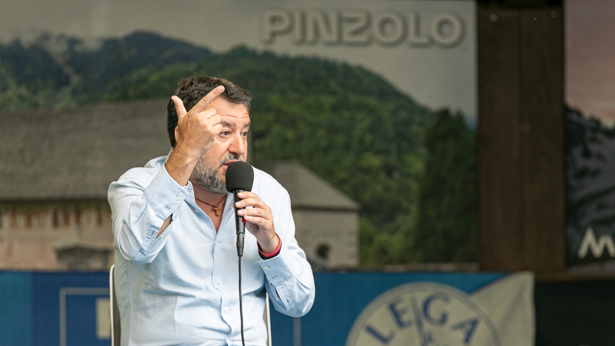 Salvini, il vicepremier non cede sul caso Francia. «Reazione spropositata, Macron eviti i toni bellici più che fare il permaloso»
