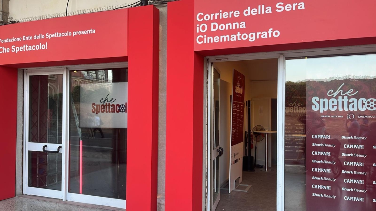 «Che spettacolo!», a Venezia i primi incontri e interviste allo spazio delle Procuratie del Lido