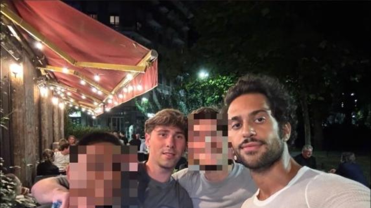 Matteo «Baro» Barone travolto dall’agente: «Aveva lasciato il lavoro, sognava di fare il cantante trap». La foto con Mahmood poco prima dello schianto
