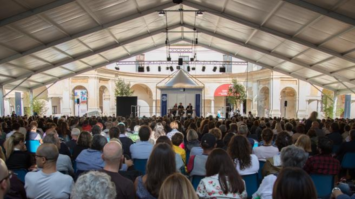 Mantova, Festival della letteratura: 69mila presenze per l’edizione 2025. «Un laboratorio culturale aperto alle nuove generazioni»