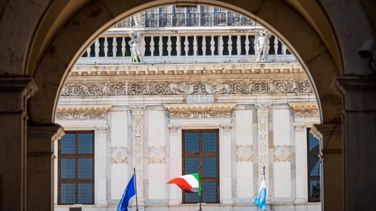 Caso Tiboni, Castelletti: «La incontro a giorni». Improbabile l'addio dell'assessora all'Urbanistica
