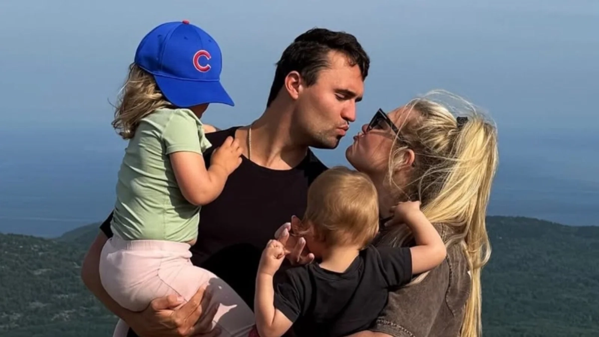 Charlie Kirk, l Charlie Kirk, l