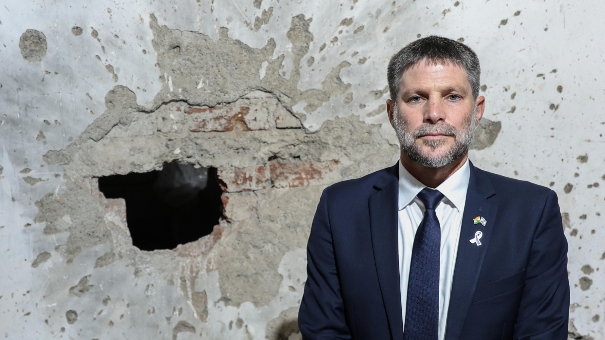 chi 232 smotrich il ministro israeliano che sparerebbe ai bimbi palestinesi serve l annientamento totale mi offro come boia