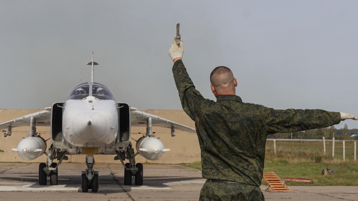 Mig russi nello spazio aereo estone. Gli F 35 italiani in volo. Mosca: «Nessuna violazione» Mig russi nello spazio aereo estone. Gli F 35 italiani in volo. Mosca: «Nessuna violazione»