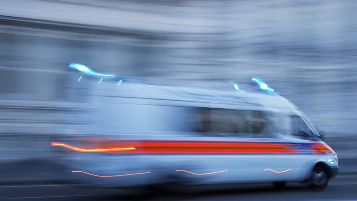 Busto Arsizio, marito fa manovra con l'auto e investe la moglie di 82 anni: la donna è morta sul colpo