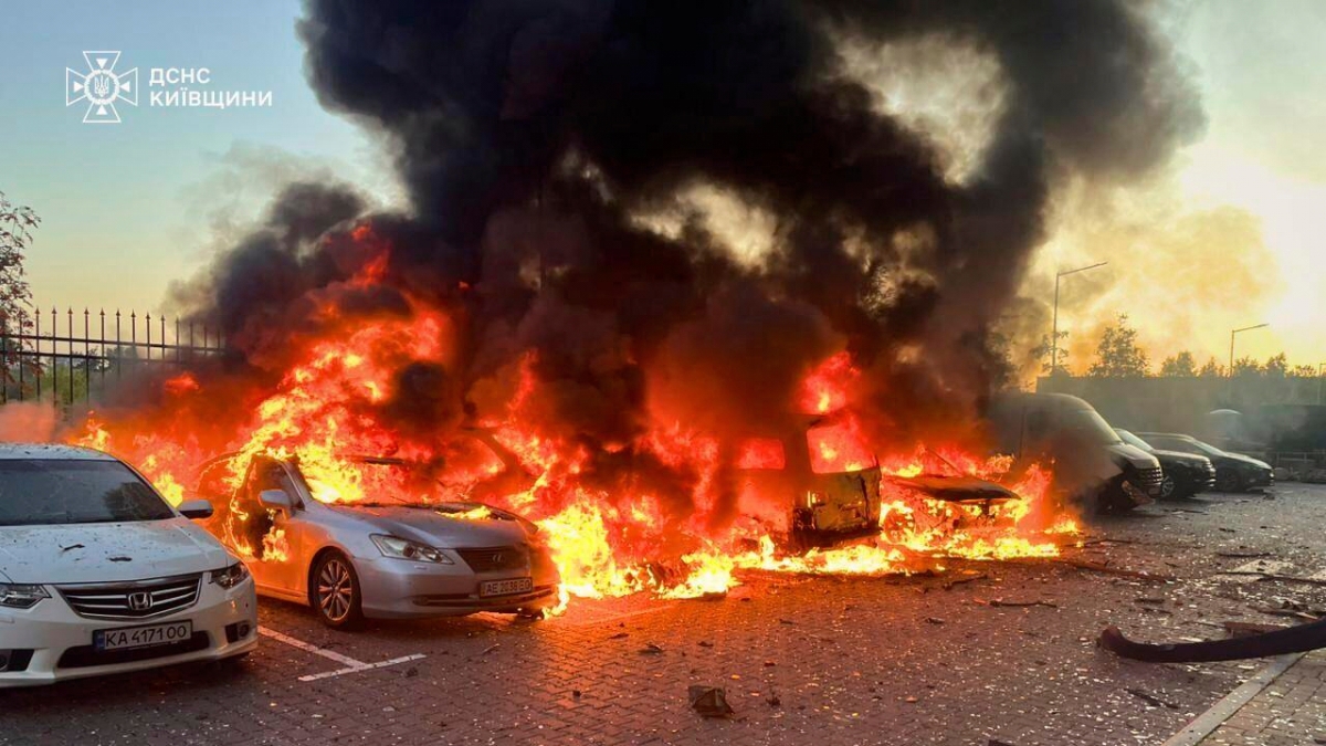 Raffica di fuoco e missili sull’Ucraina. «Gli Stati Uniti tagliano le armi all’Europa» Raffica di fuoco e missili sull’Ucraina. «Gli Stati Uniti tagliano le armi all’Europa»