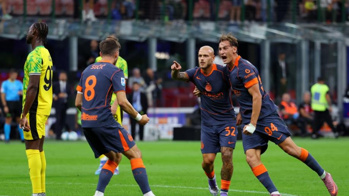 Inter sprecona, quanta sofferenza col Sassuolo: alla fine vince grazie a un autogol Inter sprecona, quanta sofferenza col Sassuolo: alla fine vince grazie a un autogol
