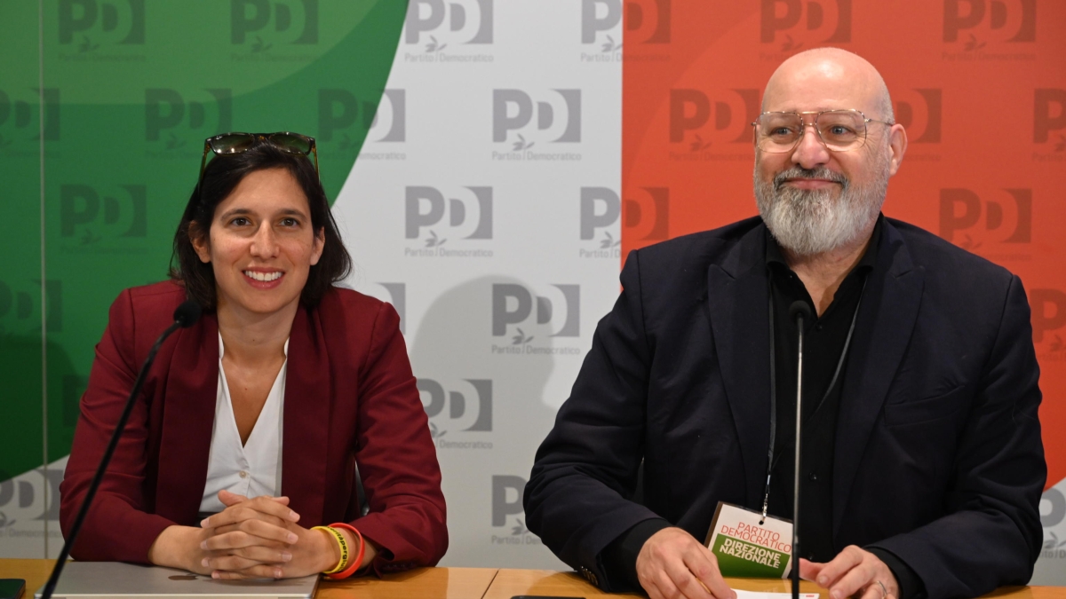 Pd, nasce una nuova area riformista senza Bonaccini. L'ex governatore: «Surreale, politica da salotto»
